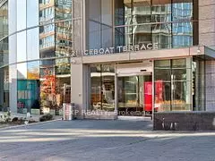 Toronto C01, ON M5V 4A9,21 Iceboat TER #1802