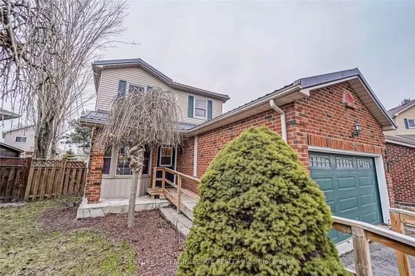 Whitby, ON L1N 8T8,34 Christaller CT #Lower