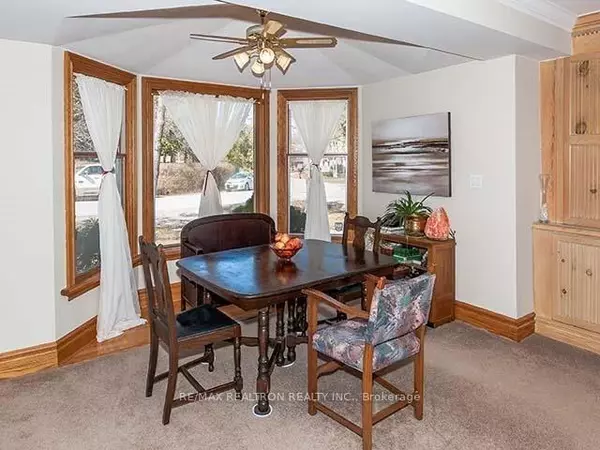 Aurora, ON L4G 3E5,15 Algonquin CRES