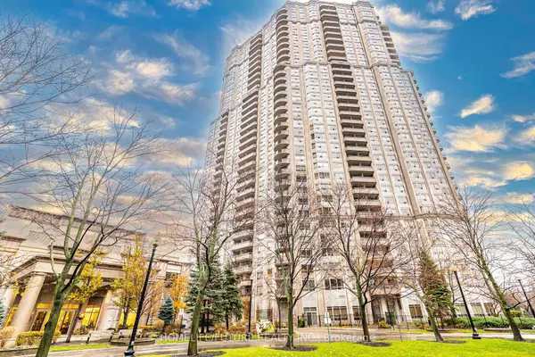 Mississauga, ON L5R 3Z5,35 Kingsbridge Garden CIR #304