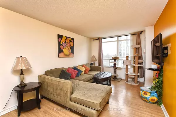 Mississauga, ON L5R 3Z5,35 Kingsbridge Garden CIR #304