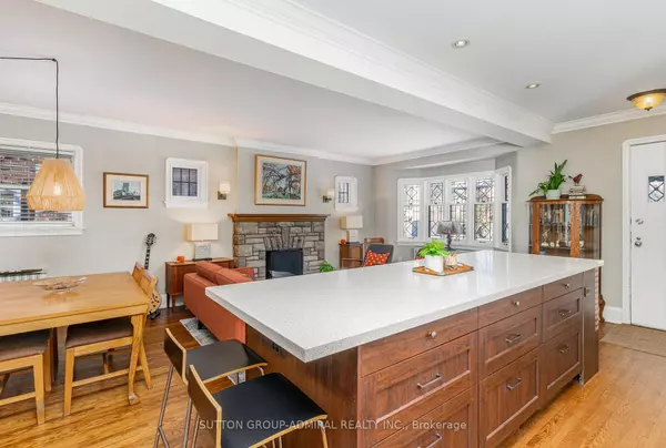 Toronto W06, ON M8V 3E8,34 Tenth ST