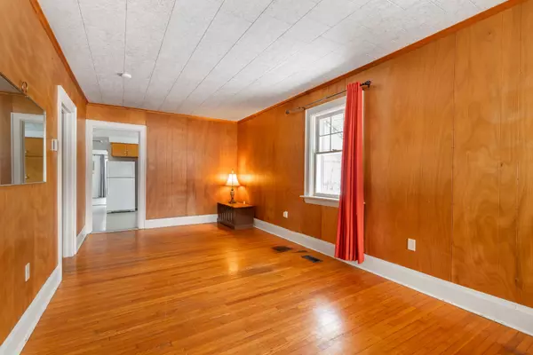 Owen Sound, ON N4K 5B4,1539 5th AVE W