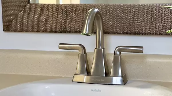 Cambridge, ON N3C 4A3,26 Poplar DR #13