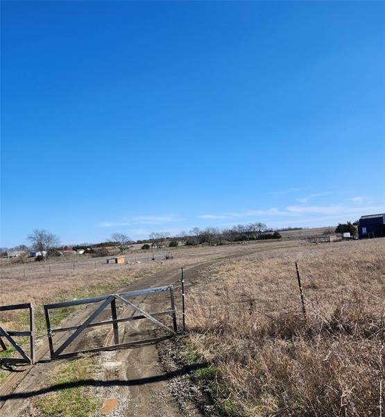 102 Hill Ranch Road, Celeste, TX 75423