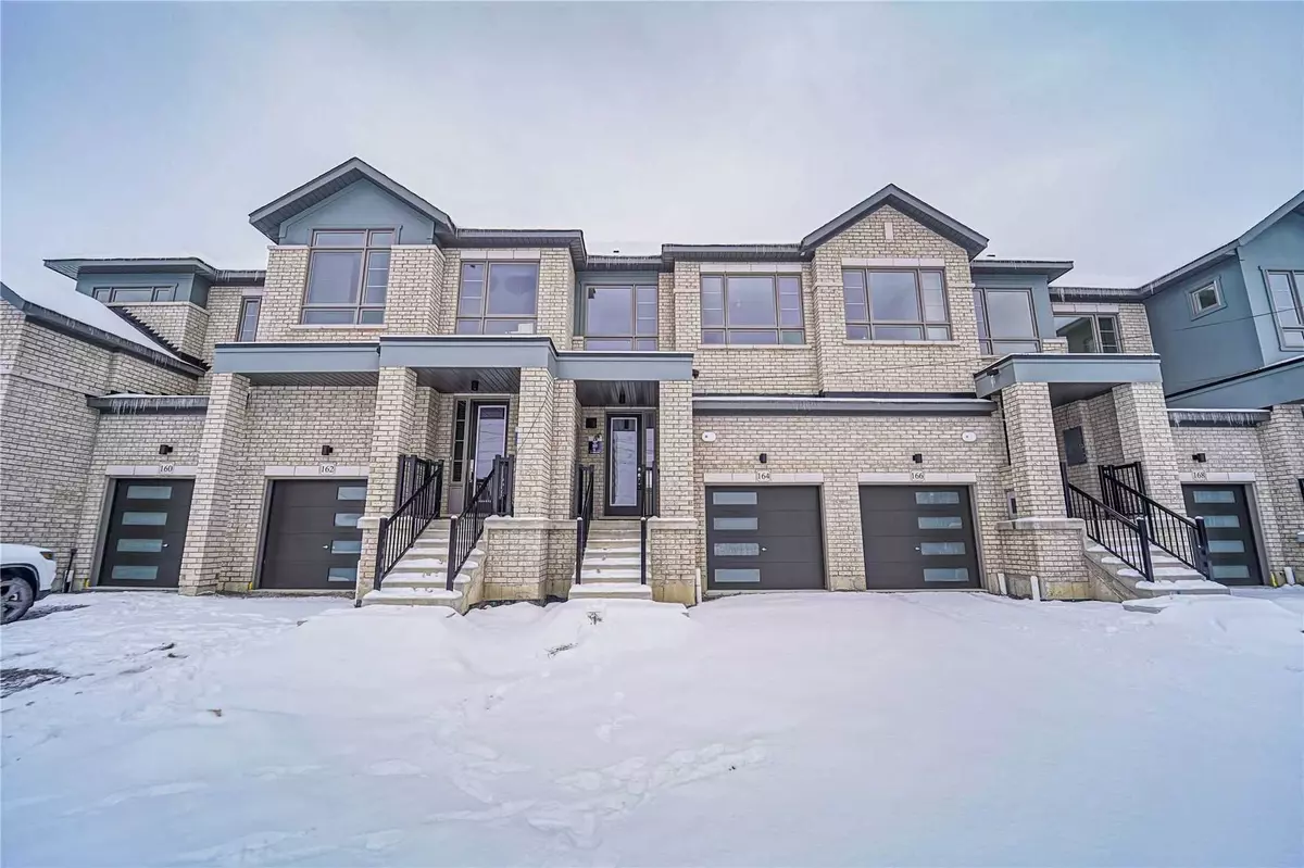 Whitby, ON L1P 0M7,164 Closson DR