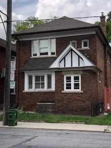 Toronto W02, ON M6S 3Y6,164 Jane ST #Upper