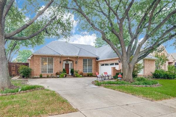 2902 Persimmon Place, Rowlett, TX 75088