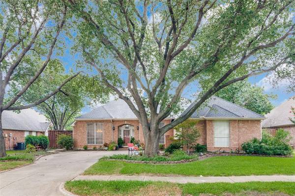 Rowlett, TX 75088,2902 Persimmon Place