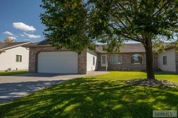 3750 E Meadowbrook Circle, Ammon, ID 83406