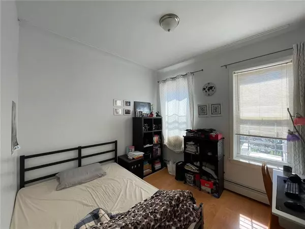 Brooklyn, NY 11214,1664 82nd ST