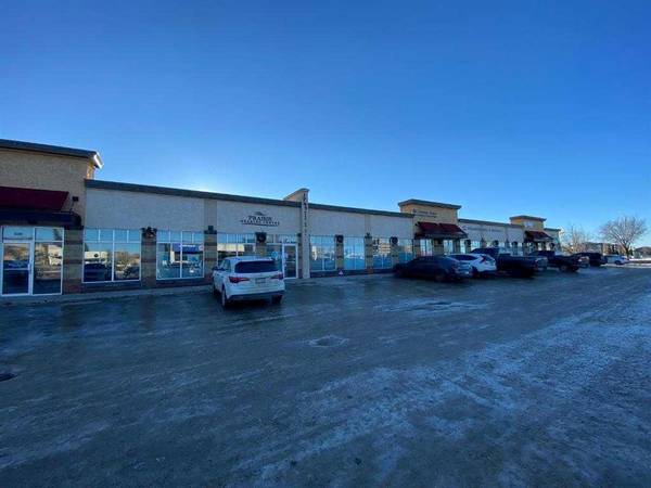 Grande Prairie, AB T8V 8K5,9725 98 AVE #105