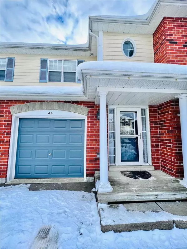 Clarington, ON L1E 2M6,2800 Courtice RD #44