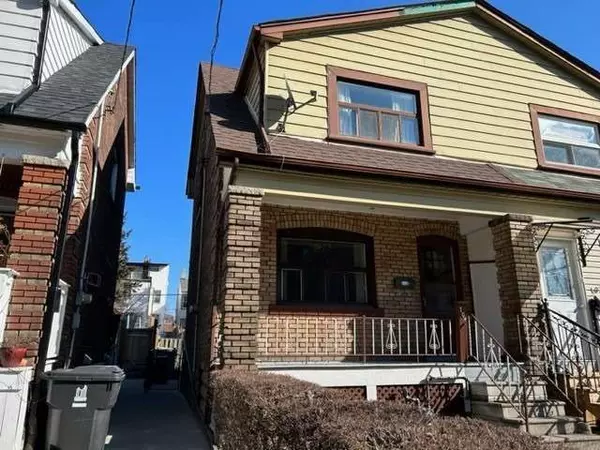 Toronto E01, ON M4M 2Y5,105 Marjory AVE