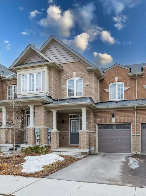 Newmarket, ON L3Y 0E3,206 Harding Park ST