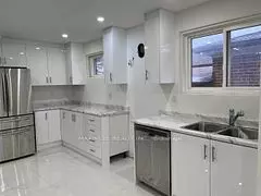 Mississauga, ON L4T 2Y4,7287 Dellaport DR