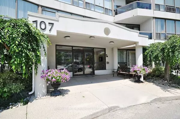 Guelph, ON N1H 8H5,107 Bagot ST #406