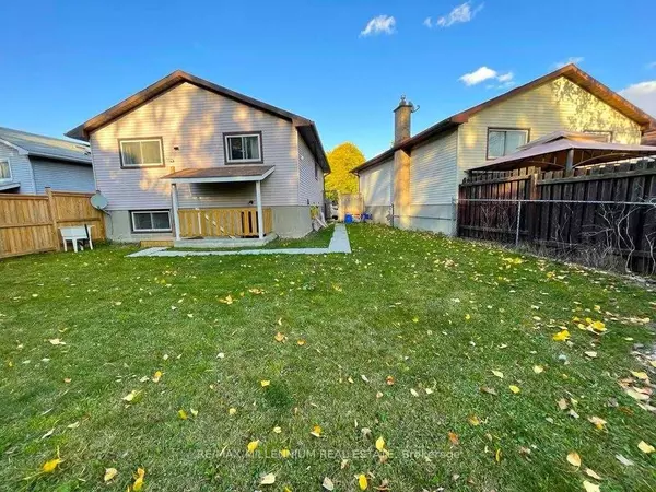 London, ON N5V 3M2,46 Caprice CRES