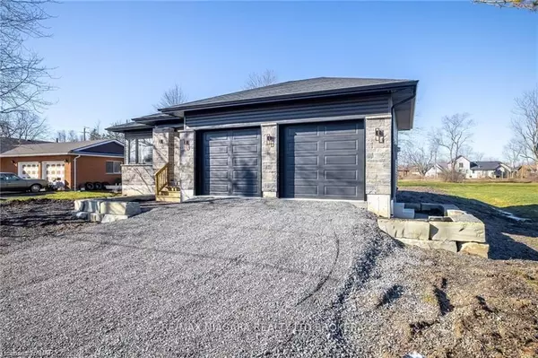 Fort Erie, ON L2A 4R6,735 CRESCENT RD