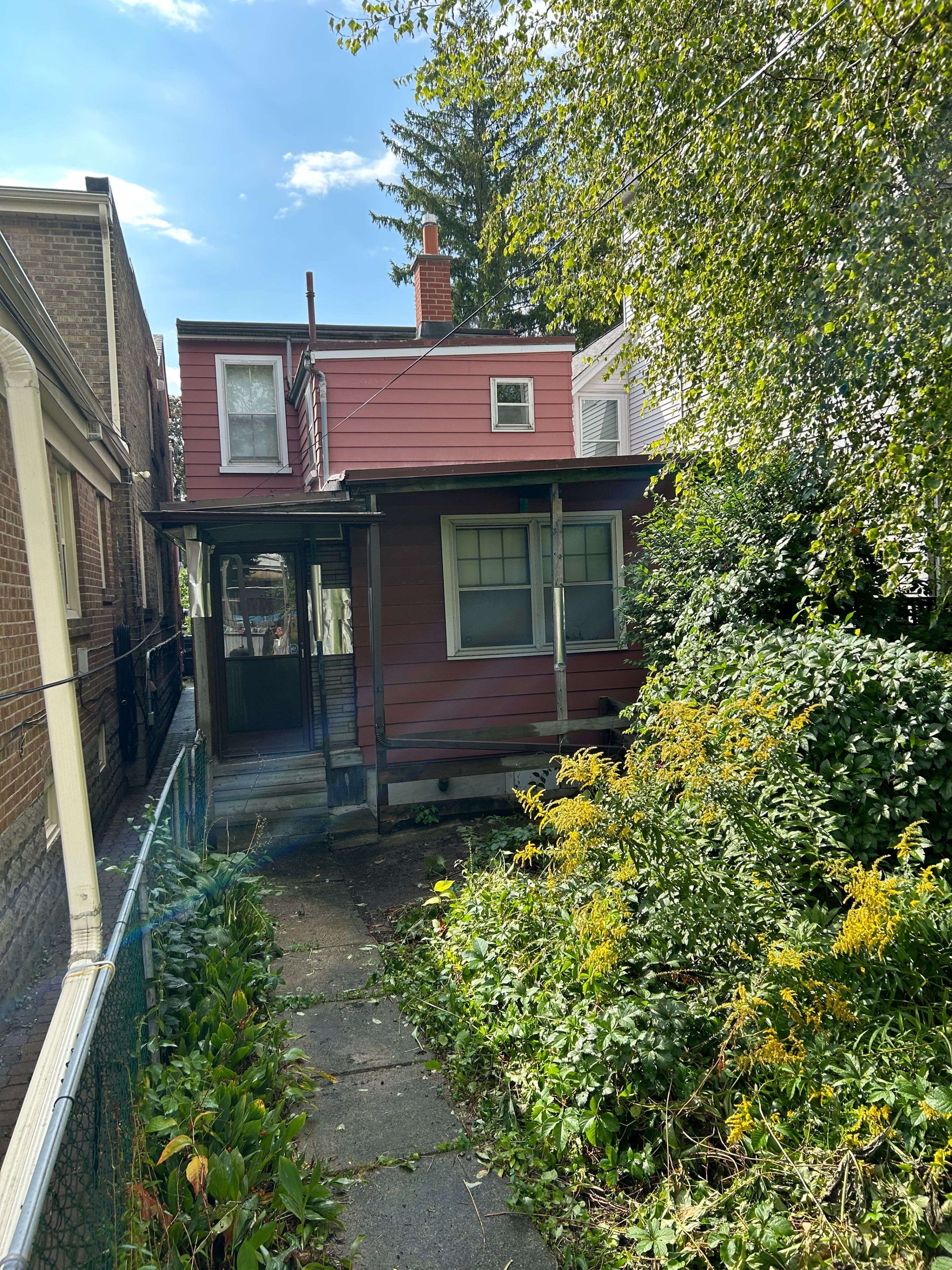 Toronto C01, ON M5S 2M6,269 Brunswick AVE
