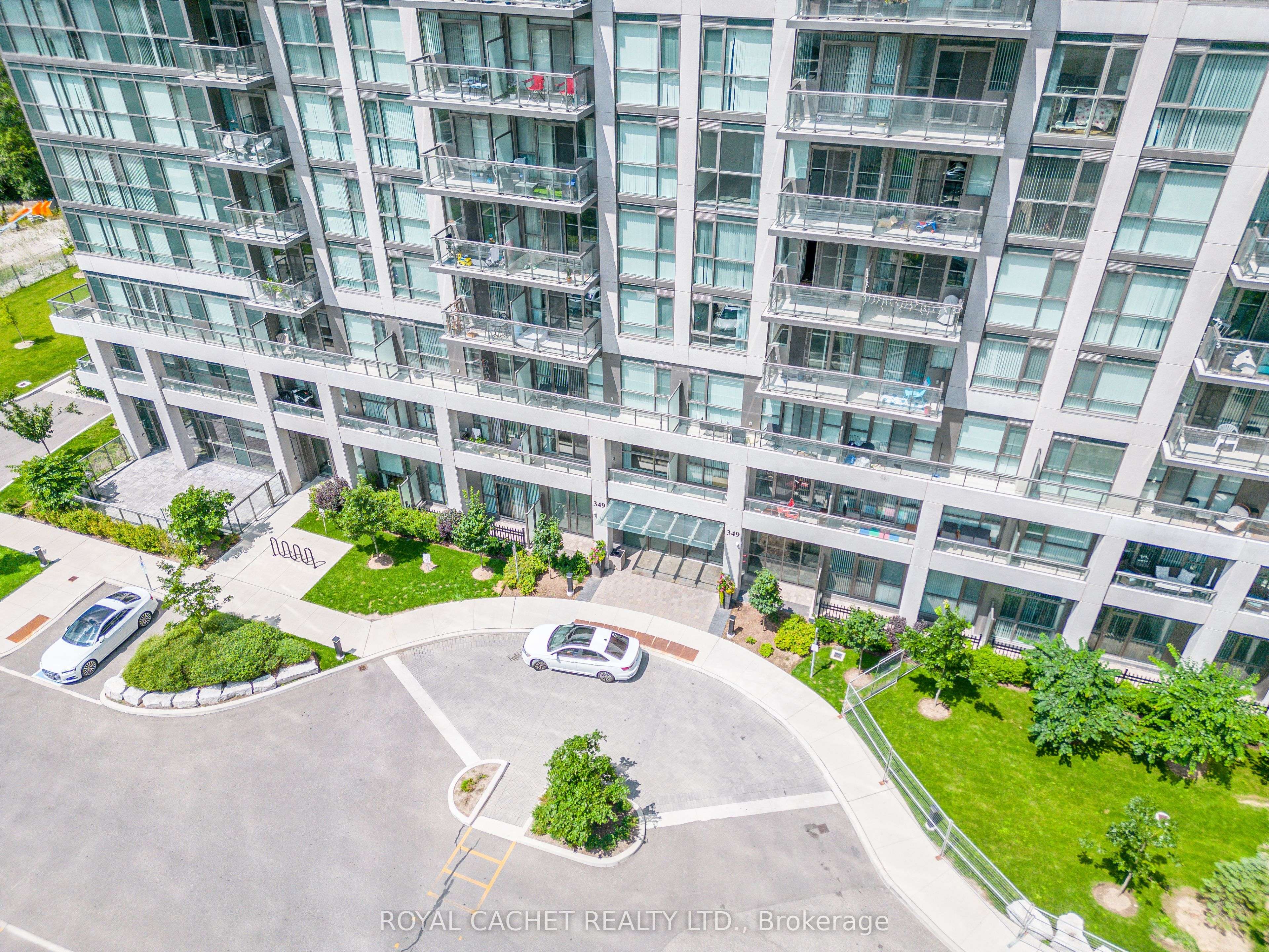 Mississauga, ON L5B 0G9,349 Rathburn RD W #106