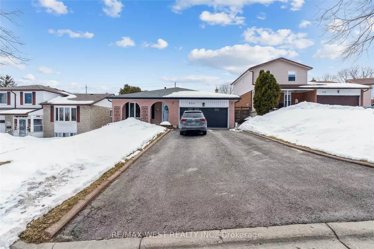 Oshawa, ON L1J 6B4,634 Antigua CRES