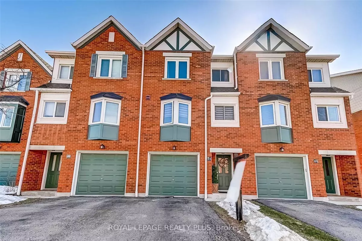 Oakville, ON L6M 3J9,2300 Brays LN #83