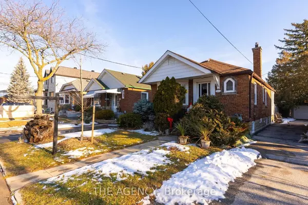 Toronto E03, ON M4C 3M3,11 Southridge AVE