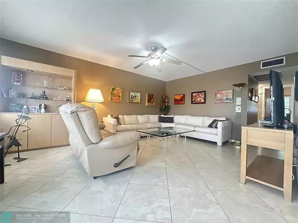 Deerfield Beach, FL 33442,3040 Lyndhurst J  #3040