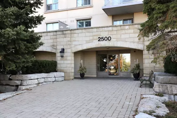 Vaughan, ON L4K 5N7,2500 Rutherford RD #411