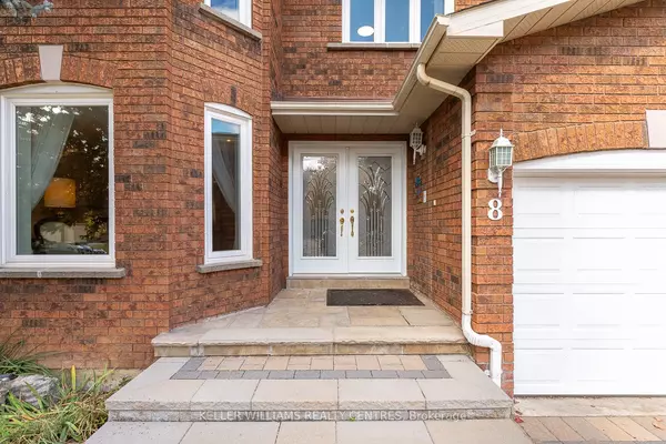 Richmond Hill, ON L4B 2B7,8 Lynngrove CRES