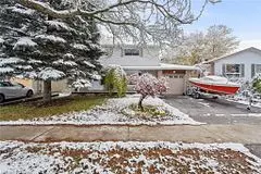 Barrie, ON L4M 4J2,9 Glenecho DR