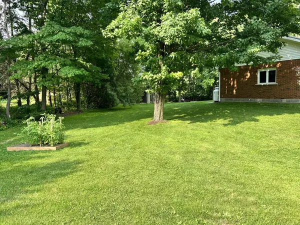 Centre Wellington, ON N0B 1J0,57 Wellington Rd 19 ST