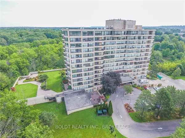 St. Catharines, ON L2T 4A4,3 TOWERING HEIGHTS BLVD #1104