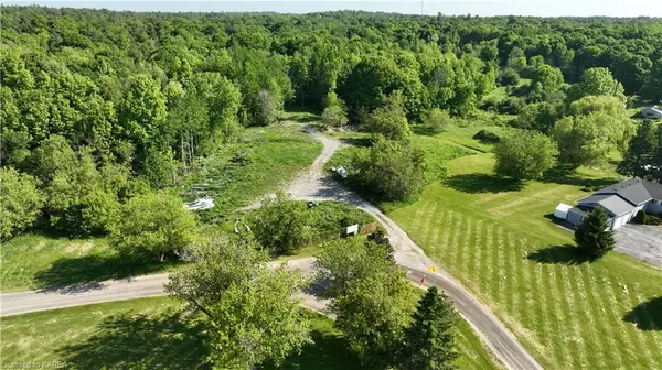 Leeds And The Thousand Islands, ON K0E 1L0,3 - 514 1000 ISLANDS PARKWAY Pkwy