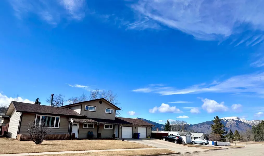 11002 Hoppe AVE, Grande Cache, AB T0E 0Y0