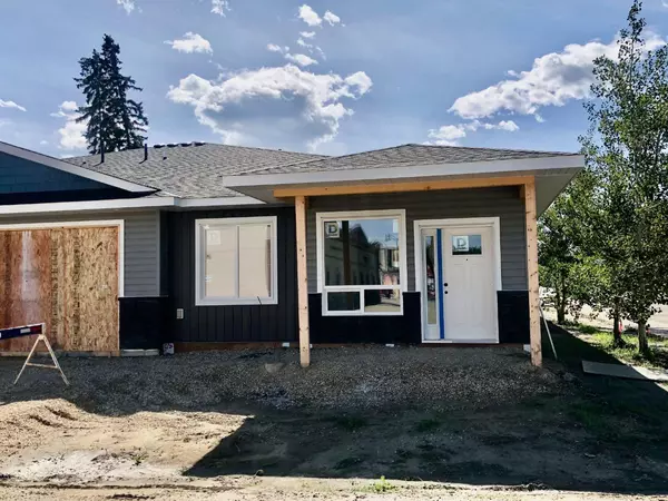 4738 49A AVE ##4, Lacombe, AB T4L 1N4