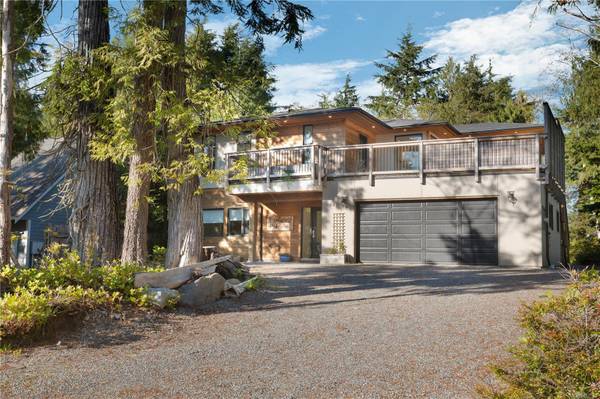 Ucluelet, BC V0R 3A0,1947 St. Jacques Blvd