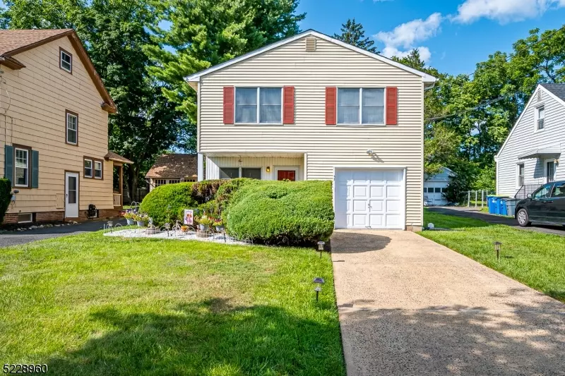 33 Southside Ave, Somerville Boro, NJ 08876