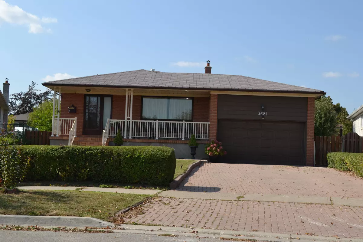 Mississauga, ON L4T 2E1,3681 Darla DR