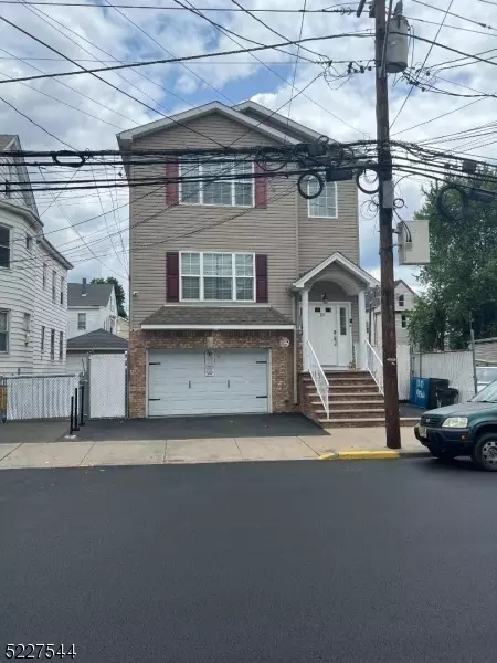 110-PT112 Redwood Ave, Paterson City, NJ 07522