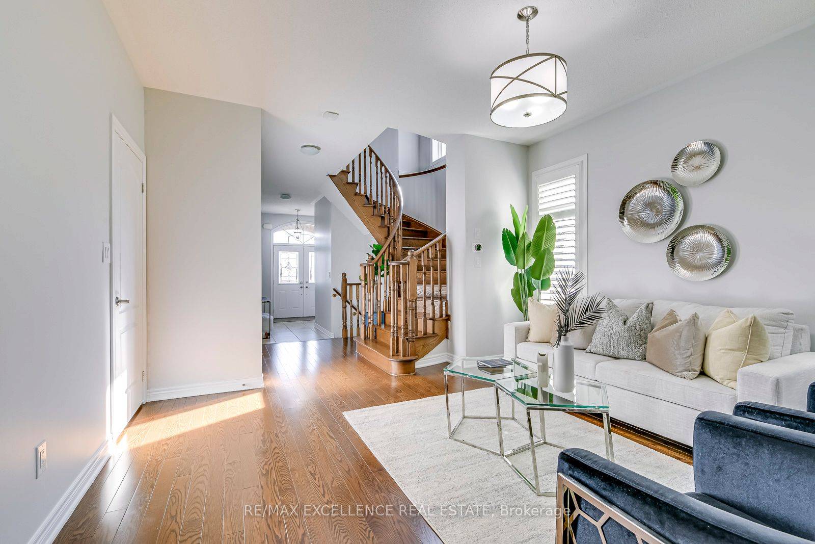 Oakville, ON L6M 0R7,2521 Pine Glen RD