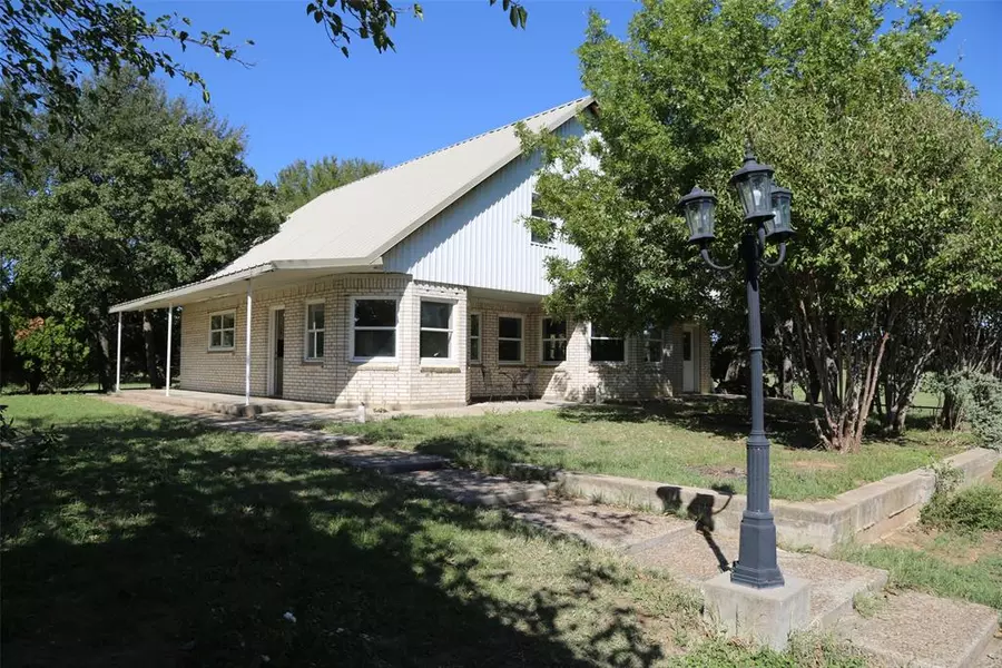 301 Union Hill Road, Mineral Wells, TX 76067