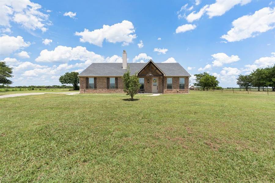 6901 County Road 305B, Grandview, TX 76050