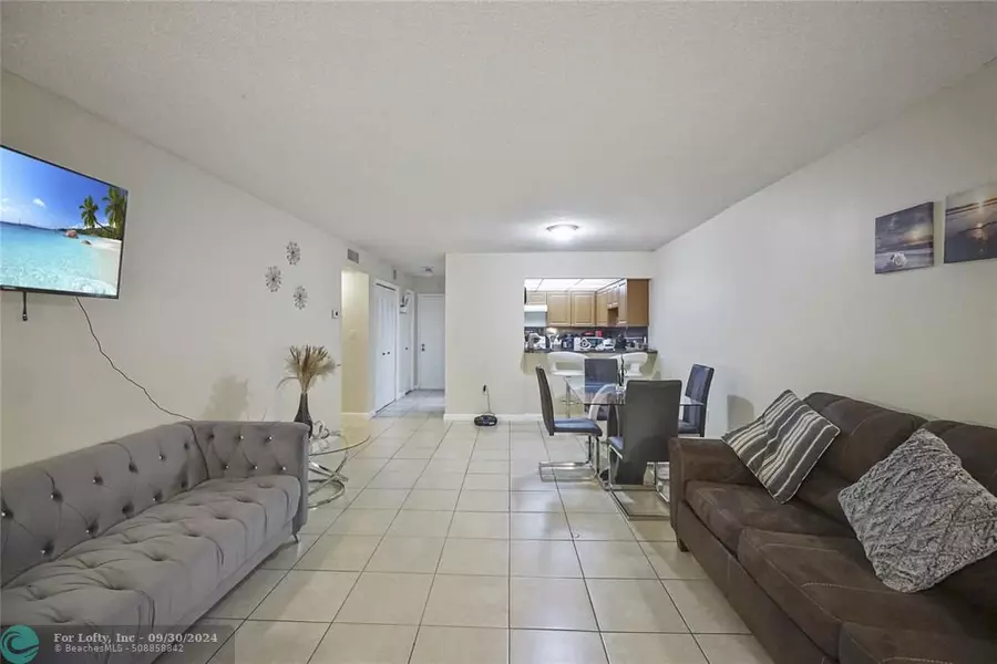 7000 NW 186th St  #4-219, Hialeah, FL 33015