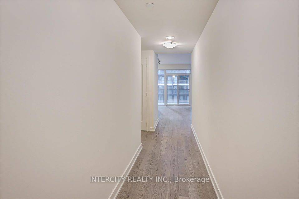 Toronto C01, ON M5V 1X2,330 Richmond ST #1603