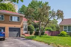 Toronto C13, ON M4M 2X6,28 Ravenrock CT