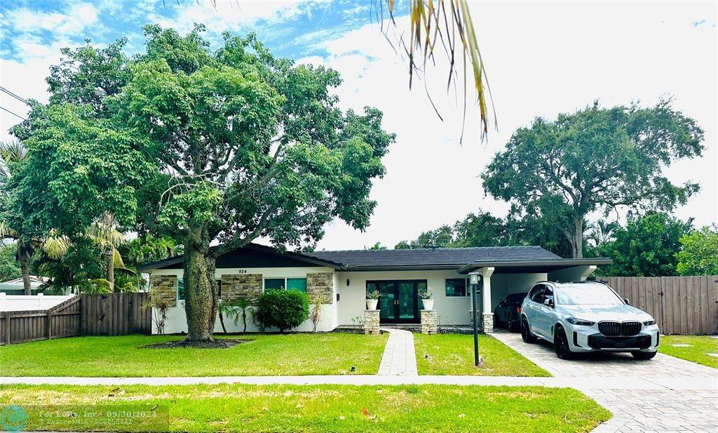 Boca Raton, FL 33486,924 SW 11th St