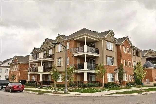 Oakville, ON L6H 0K4,272 Georgian DR #101