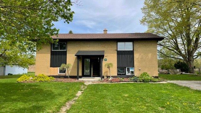 Lambton Shores, ON N0M 1B0,27 ANN ST